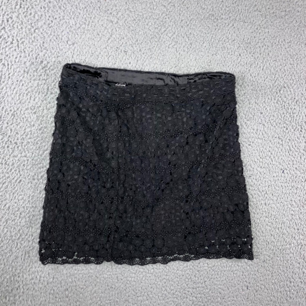 Crochet‎ Lace Mini Skirt M Black Floral Satin Lined Coquette Fairy Romantic Goth